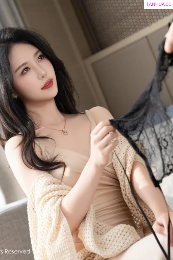 陈若依 抖娘利世 [XiuRen]高清写真图 2024.05.17 No.8559 利世 黑丝美腿第3张图片